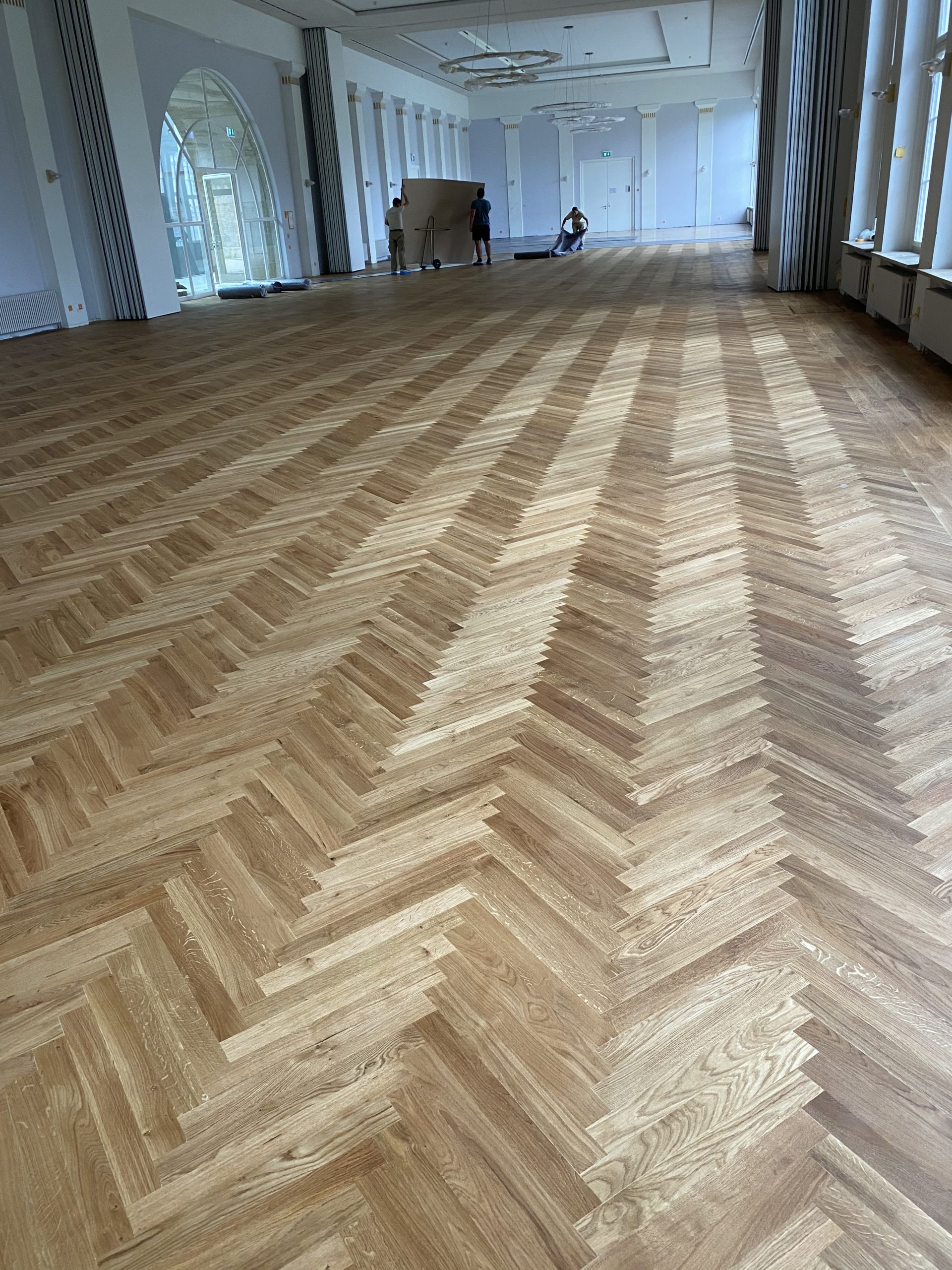 Fischgrätparkett in Eiche, Projekt von Parkett Haus Stuttgart